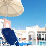 Gardens & Aparthotel 4*
