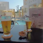 Gardens & Aparthotel