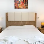 Aparthotel Gardens & 4*