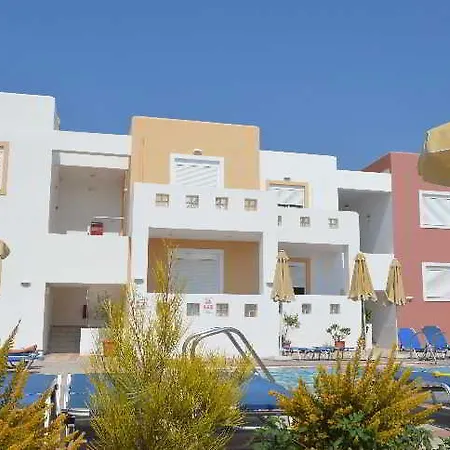 Gardens & 4* גנאדי