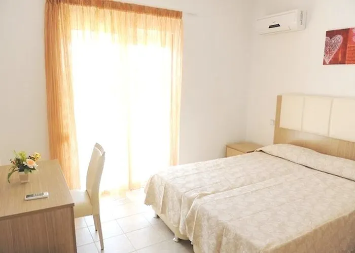 根纳季花园公寓和别墅公寓式酒店 4*