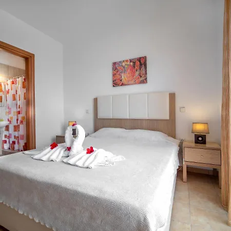 Apart Otel Gardens & 4*