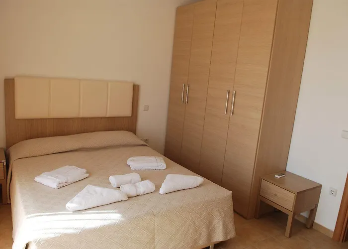 Gardens & 4* Gennadi