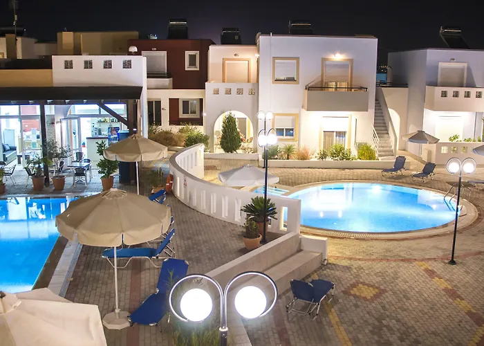 Aparthotel Gardens & 4*