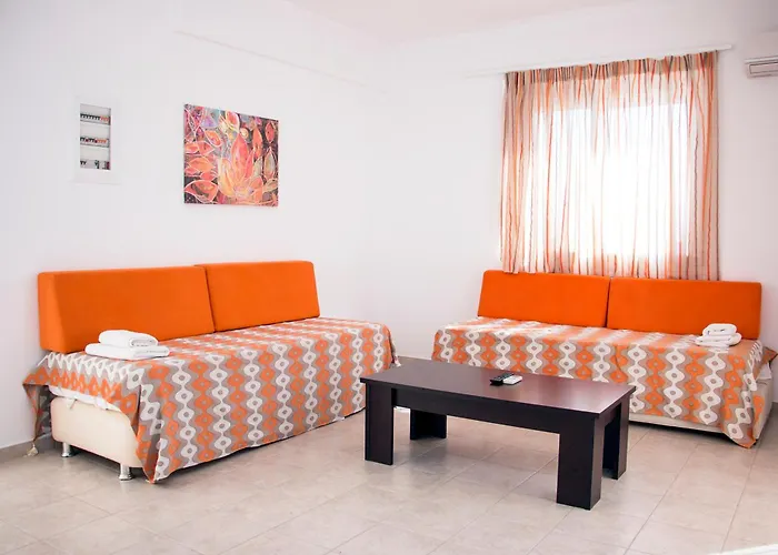 Gardens & 4* Gennadi