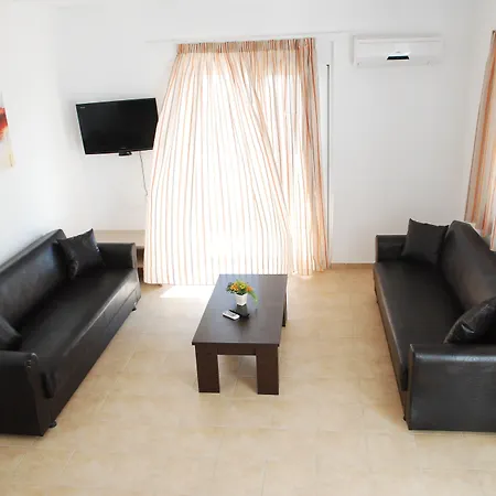 Apartahotel Gardens &